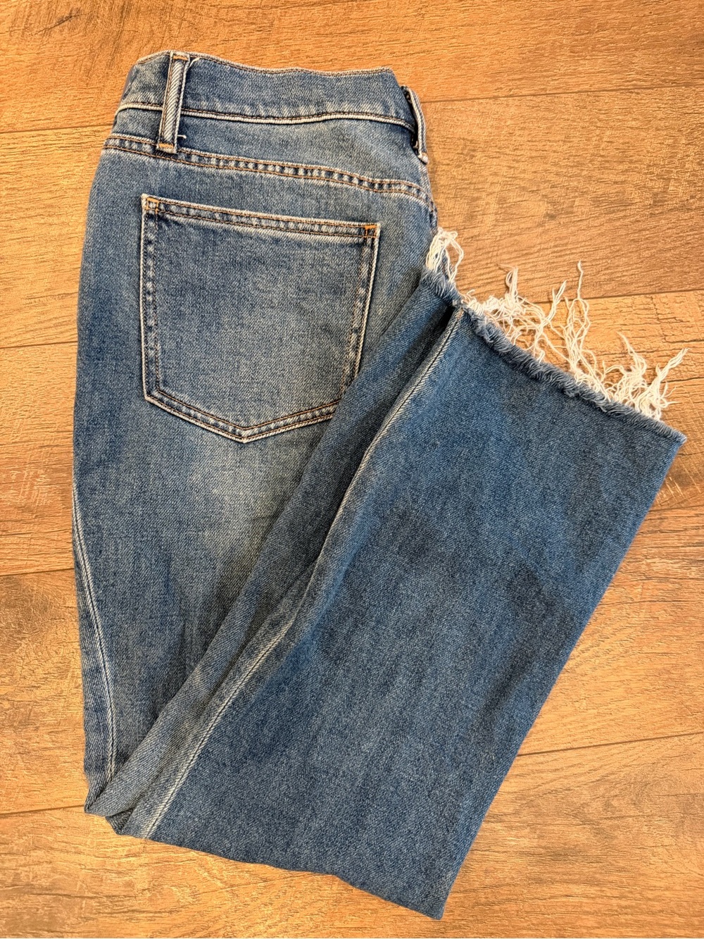 Hatch Frayed-Hem Cropped Blue Denim Jeans